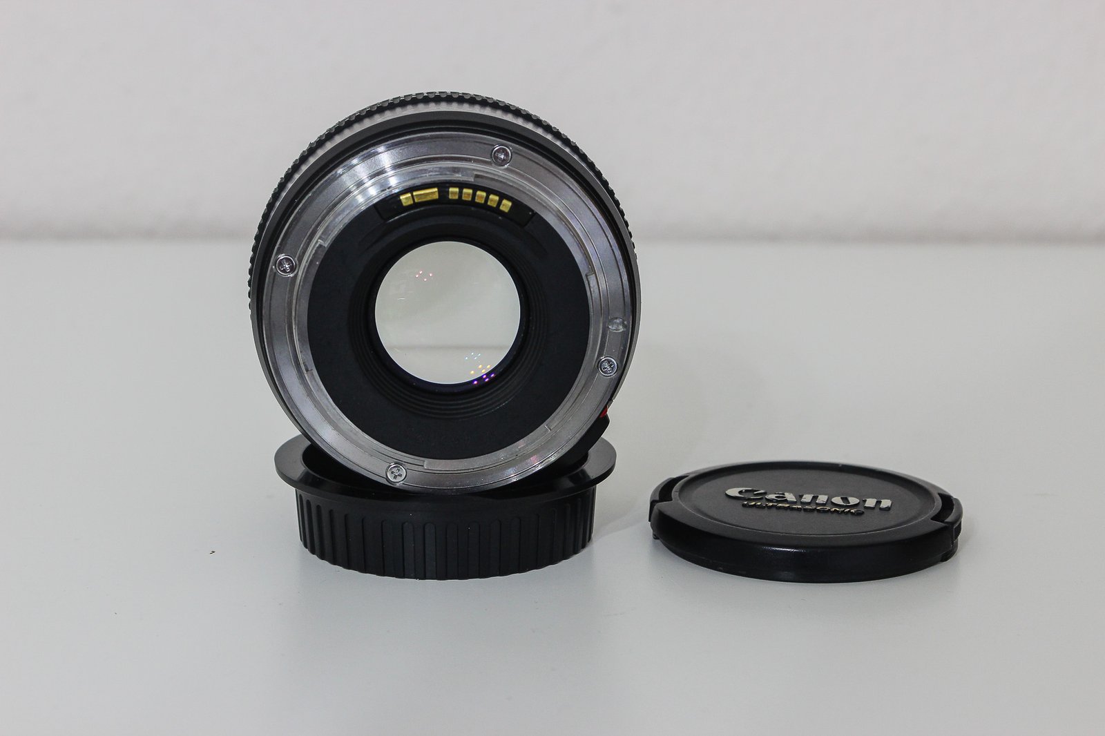 Canon EF 28mm f/1.8 USM inkl. Gegenlichtblende – Bild 5