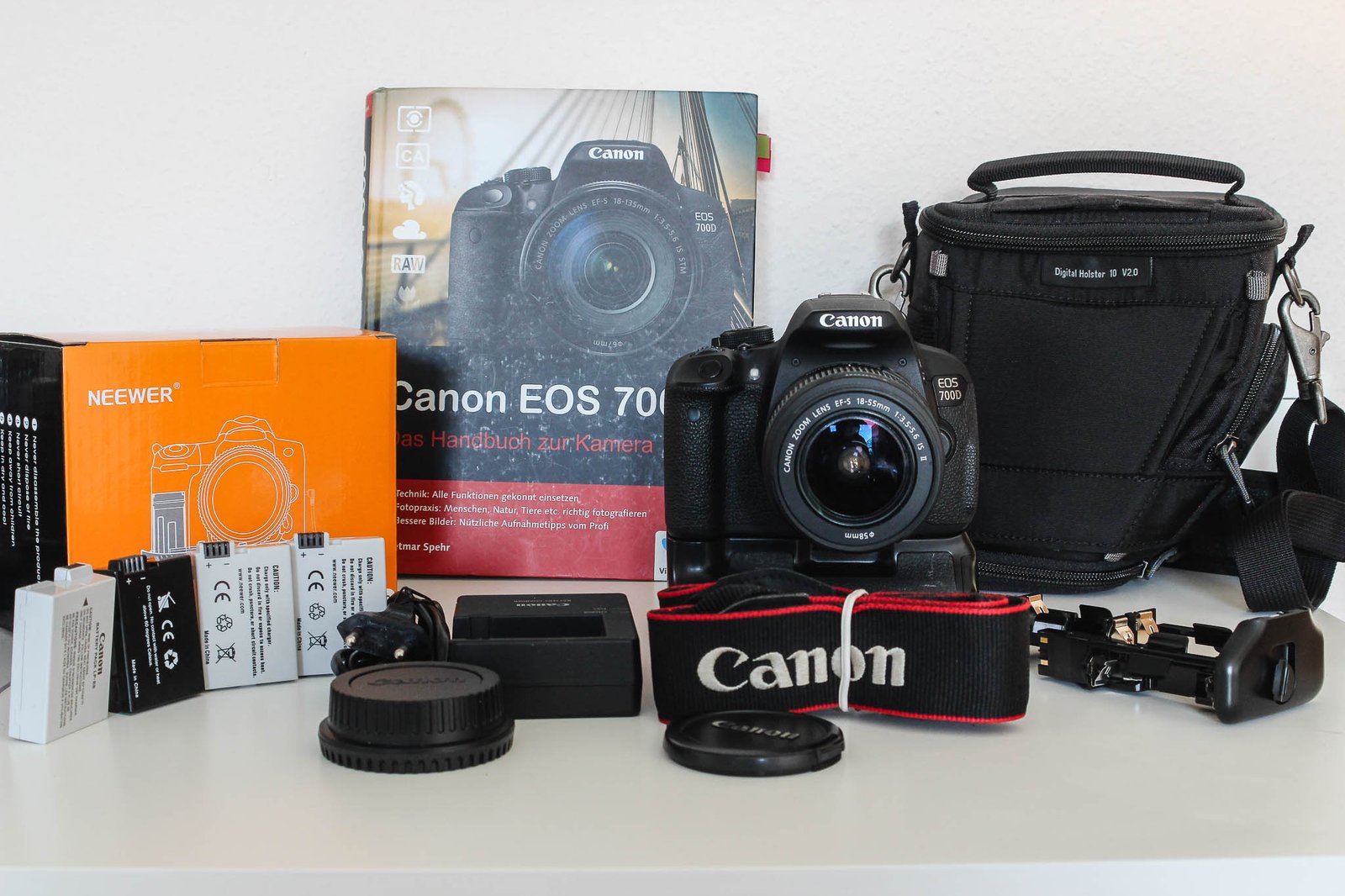 ⭐️Canon EOS 700D Kit mit EF-S 18-55mm IS, BG,Tasche⚡️