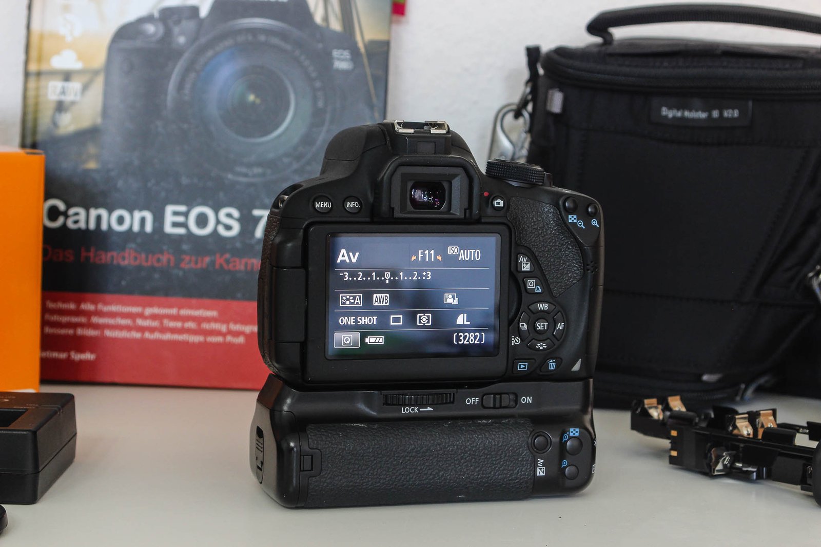 ⭐️Canon EOS 700D Kit mit EF-S 18-55mm IS, BG,Tasche⚡️ – Bild 7